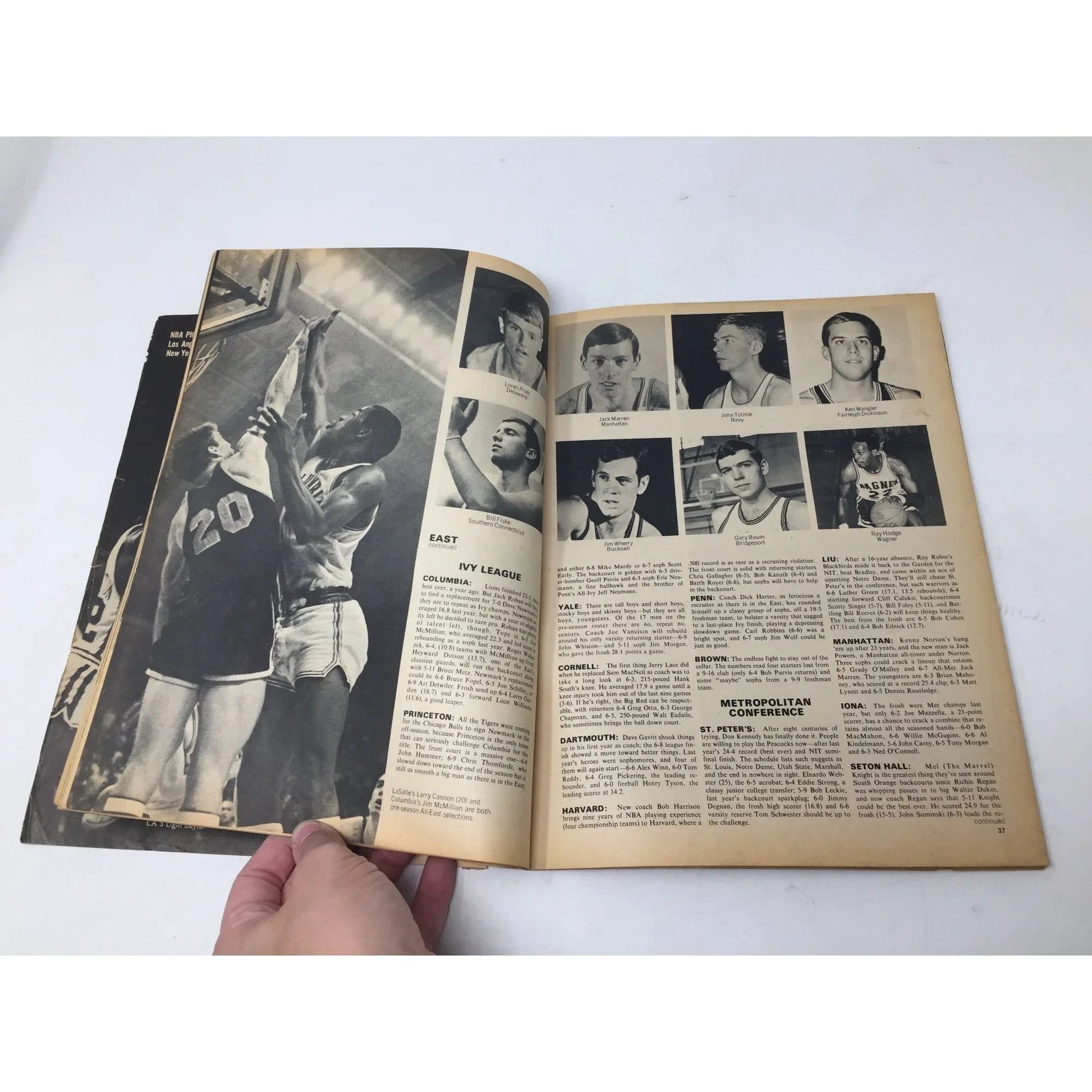 BASKETBALL YEARBOOK 1969 College Pros HS Vintage Magazine - A+ Stuff - Magazines - A+ Stuff