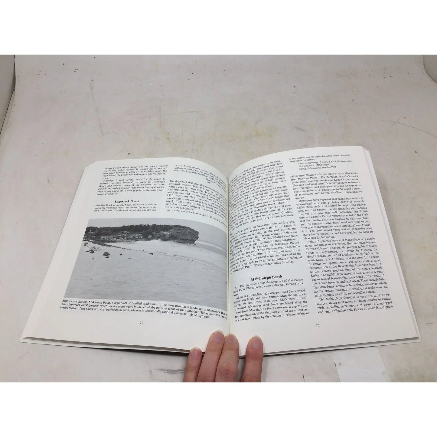 ''Beaches of Kauaʻi and Niʻihau'' by John R. K. Clark - A+ Stuff - Books - A+ Stuff
