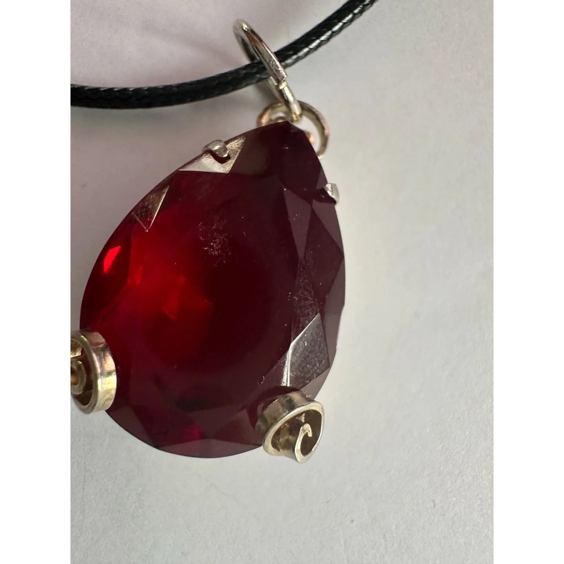 Beautiful Red Garnet Gemstone Like Pendant - A+ Stuff - Pendant - A+ Stuff