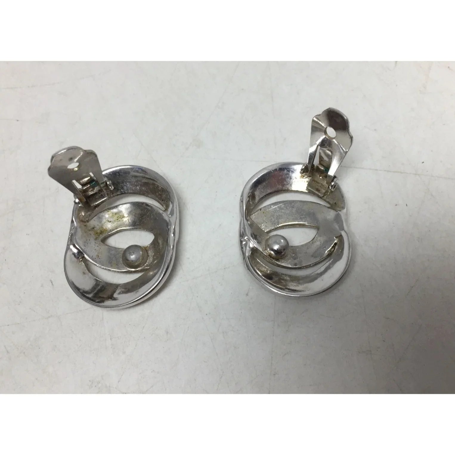 Bergère Women's Vintage Silver Tone Clip On Earrings - Bergère - Earrings - A+ Stuff