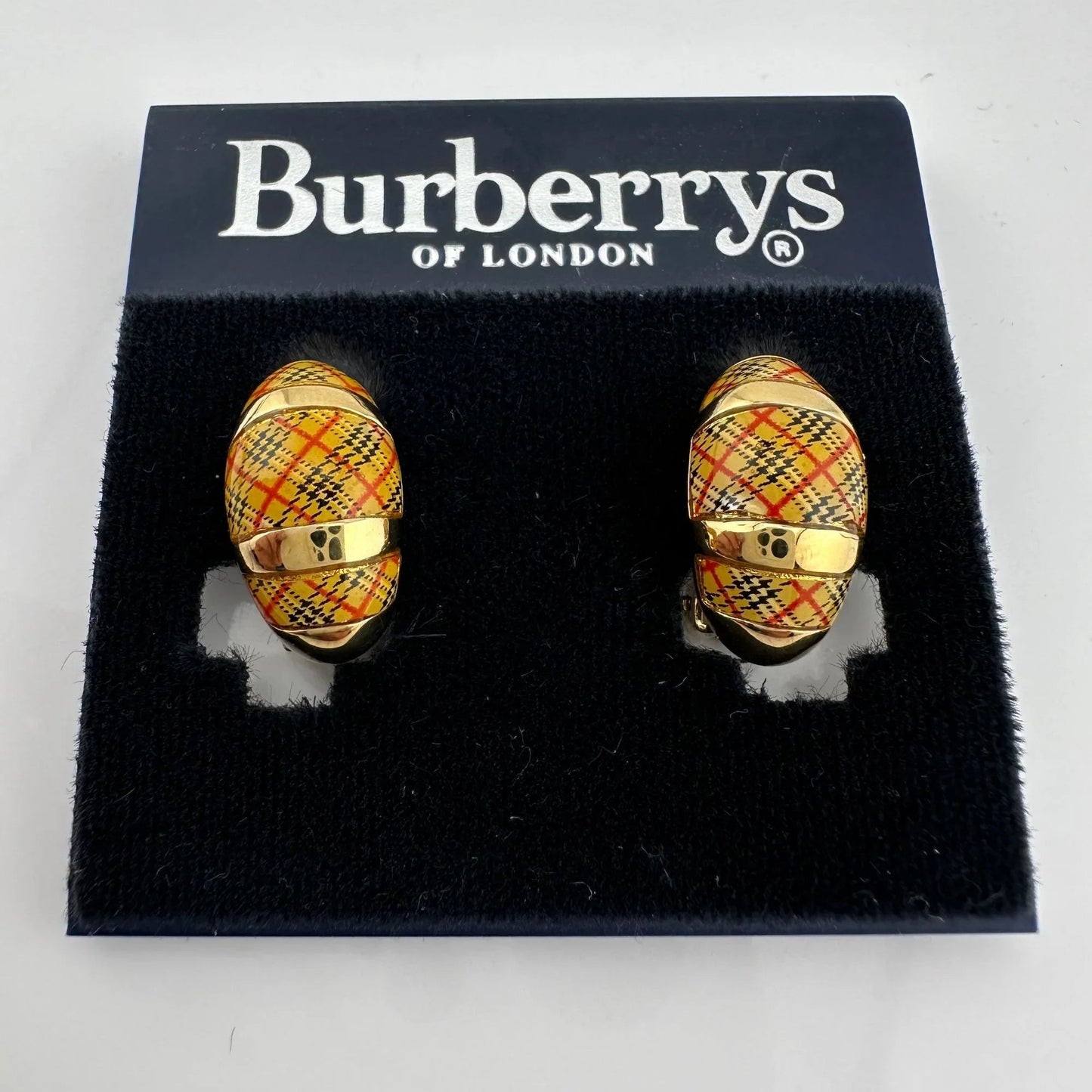 Burberrys of London Nova Check Clip On Earrings with Branded Dust Bag - A+ Stuff
