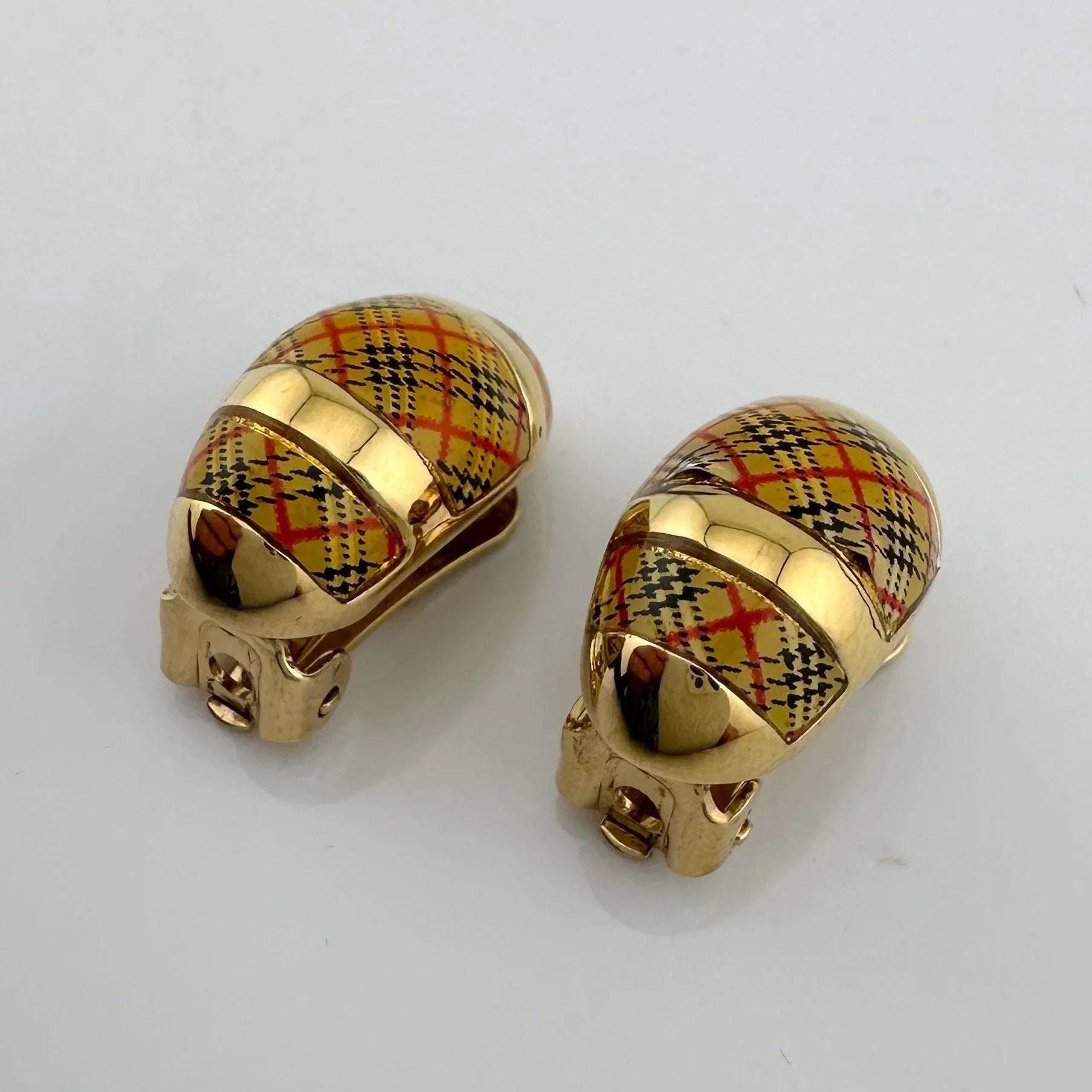 Burberrys of London Nova Check Clip On Earrings with Branded Dust Bag - A+ Stuff