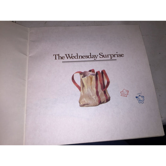 The Wednesday Surprise by Eve Bunting Picture Book