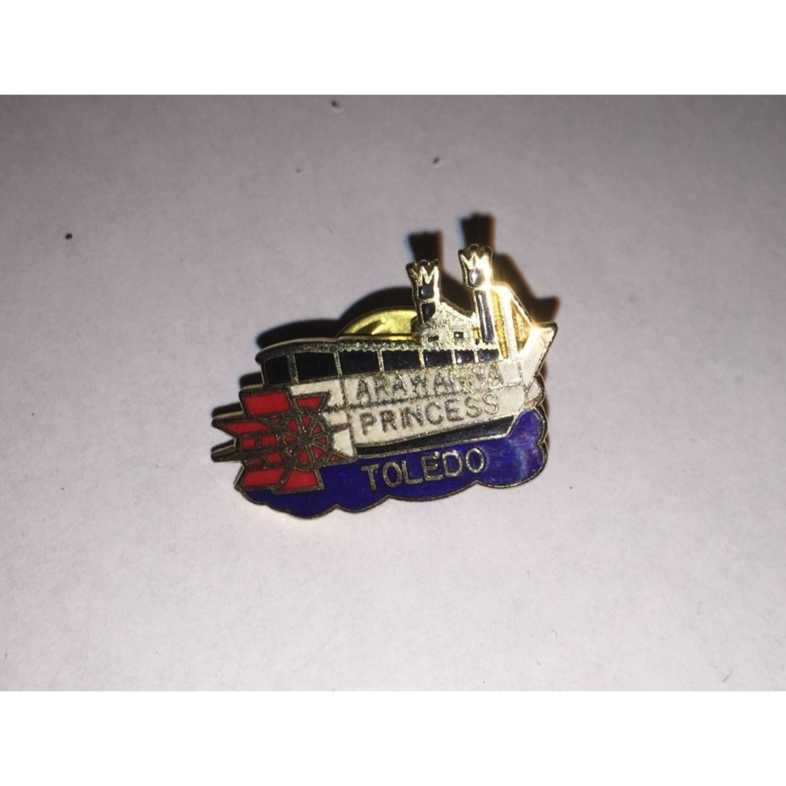 ARAWANNA PRINCESS TOLEDO OHIO Ship/Boat Vintage Collectible Lapel Pin