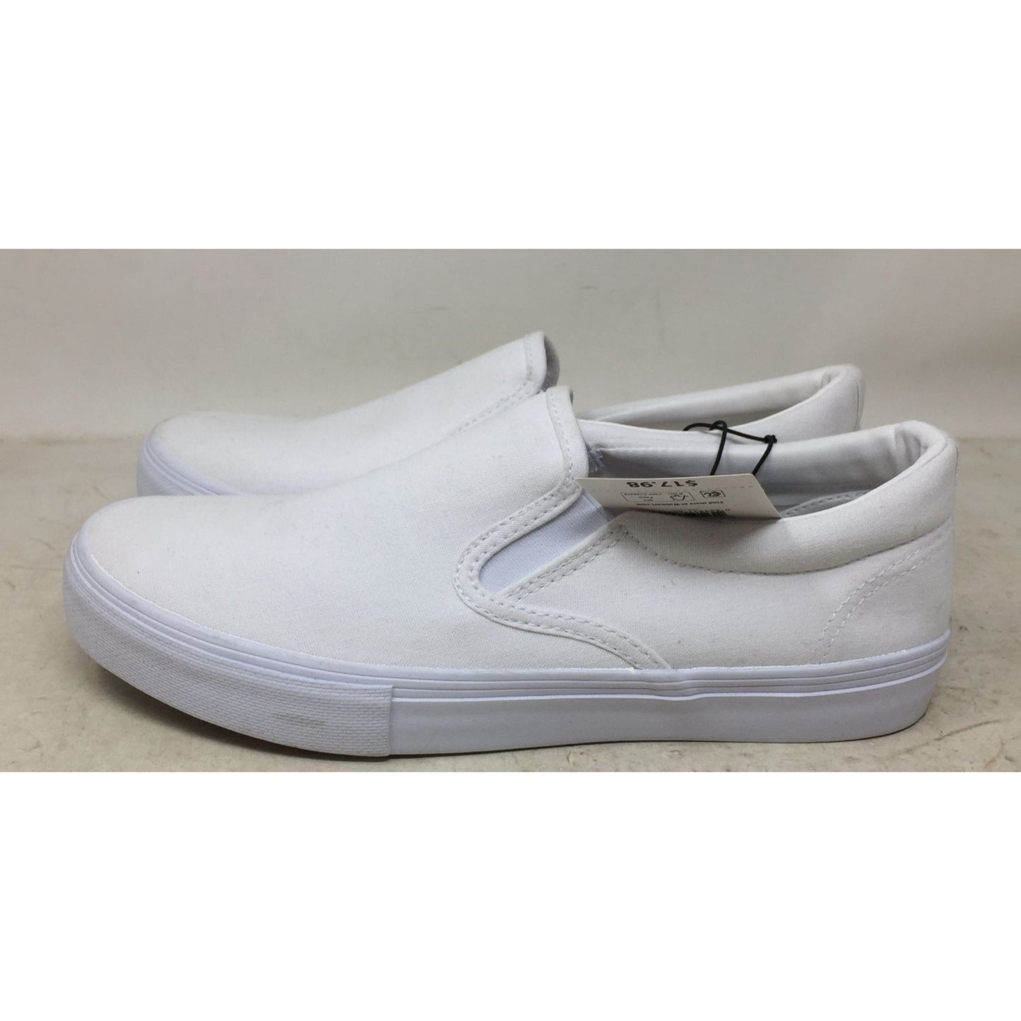 No Boundaries Memory Foam Womens Size 9 Slip on Sneakers NWT