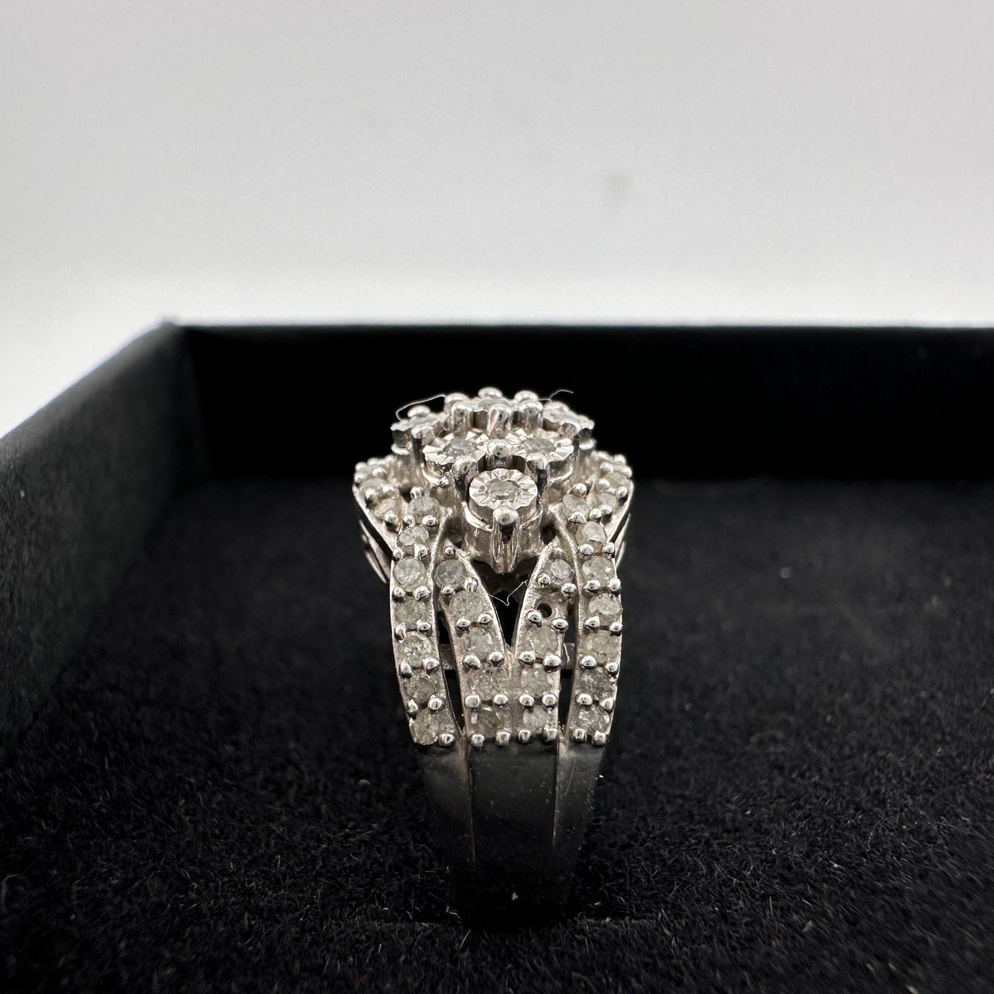 Elegant 1/2 Ct Natural Diamond Illusion Setting Cluster Ring Size 7