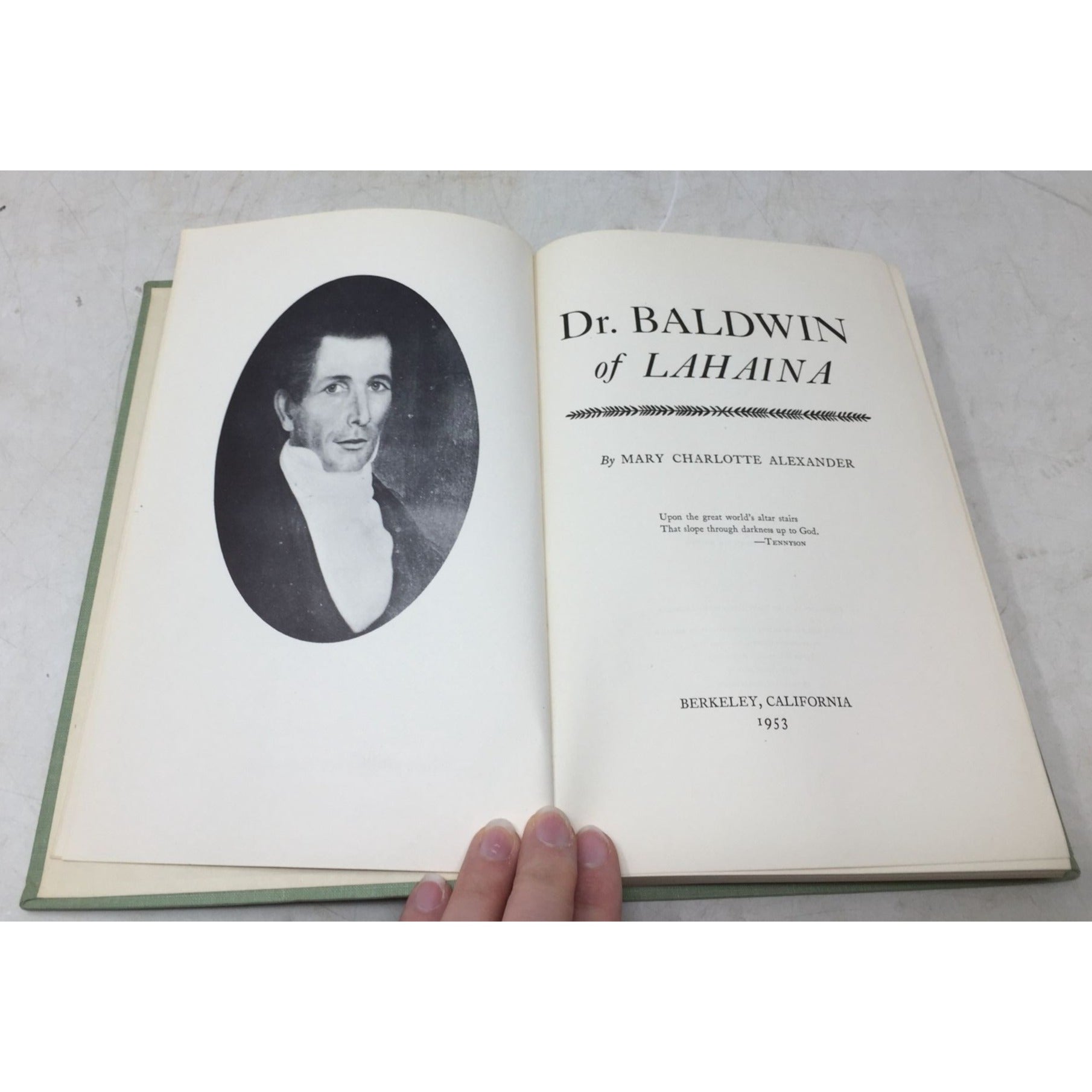 Hardcover Book Titled "Dr. Baldwin of Lahaina" unbranded  A+ Stuff Vintage Books