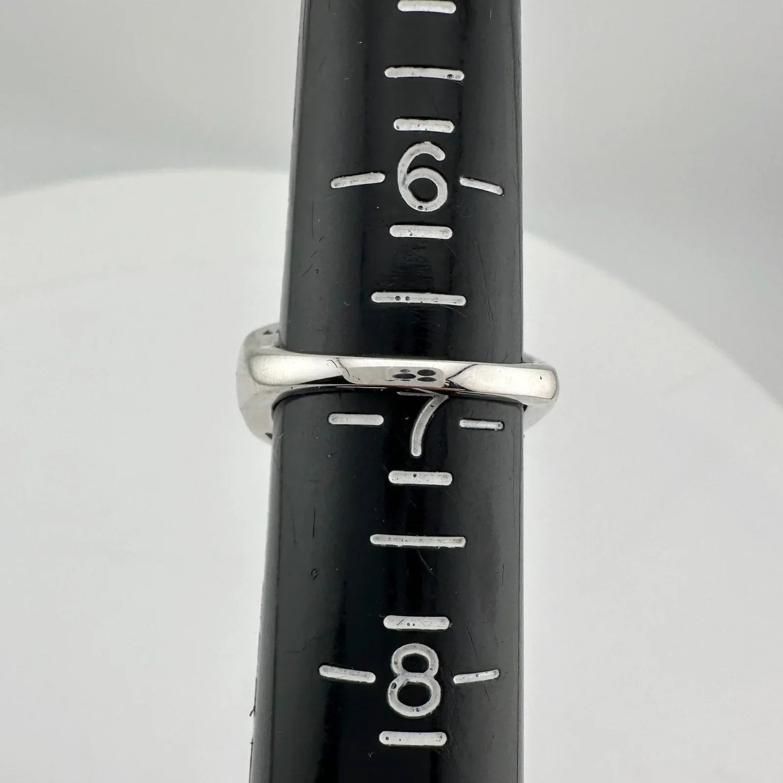 Detailed Lab Created Pink Sapphire and Sterling Ring - Size 7 - Unbranded - A+ Stuff