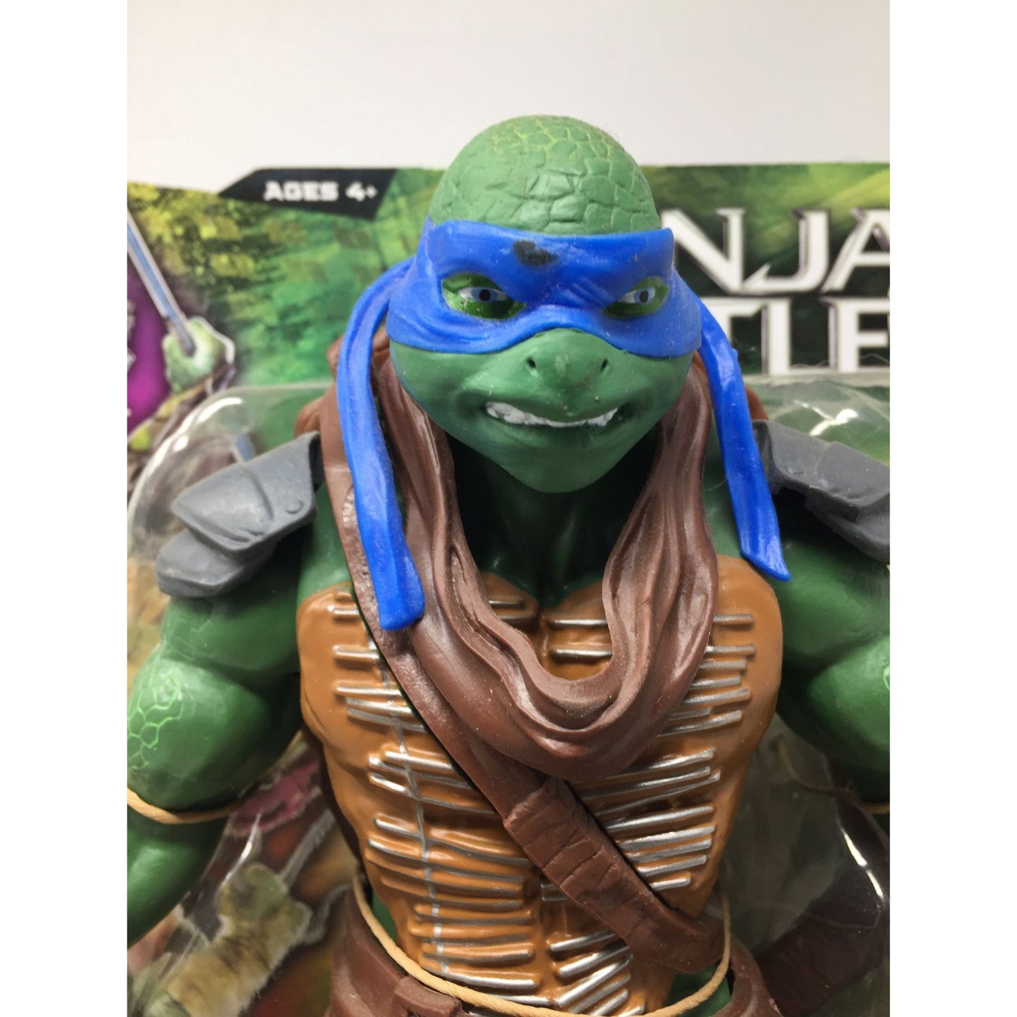 Teenage Mutant Ninja Turtles (TMNT) Leonardo Action Figure Toy NWT