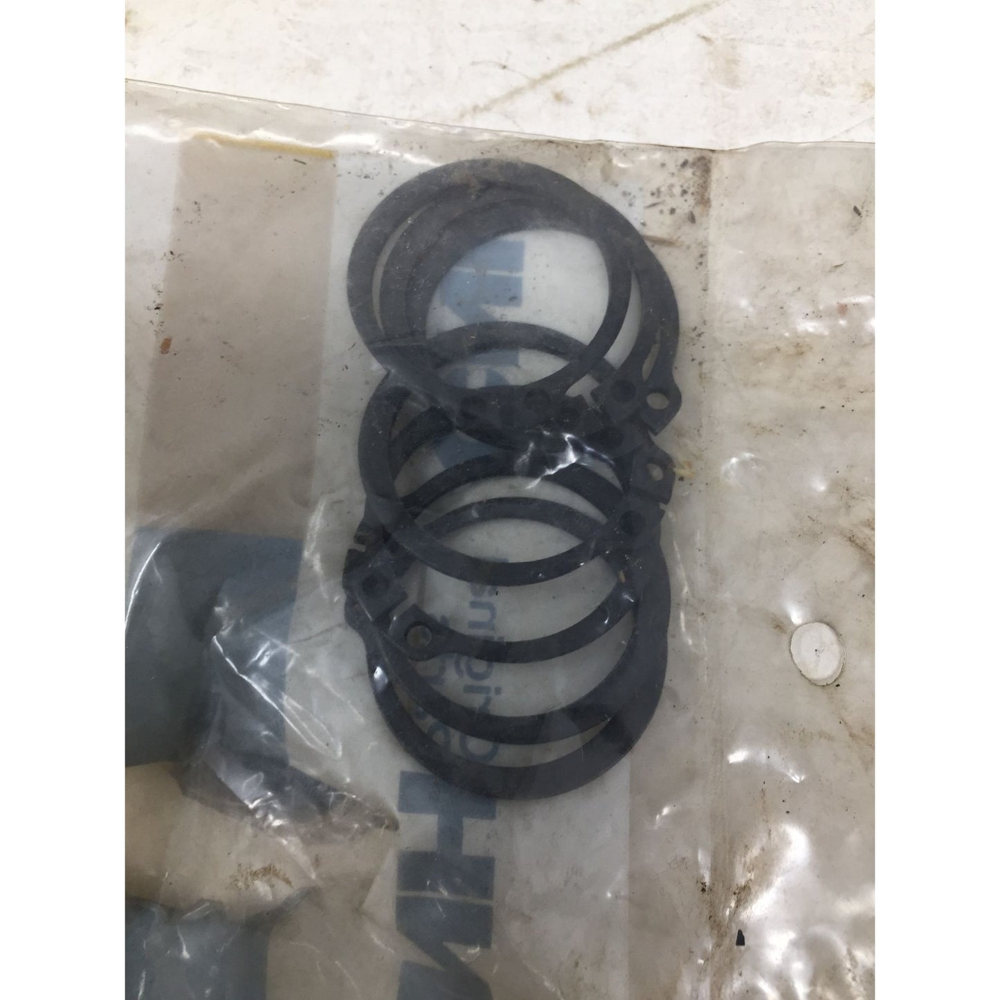 CNH New Holland Retaining Ring Springs -7 in the bag