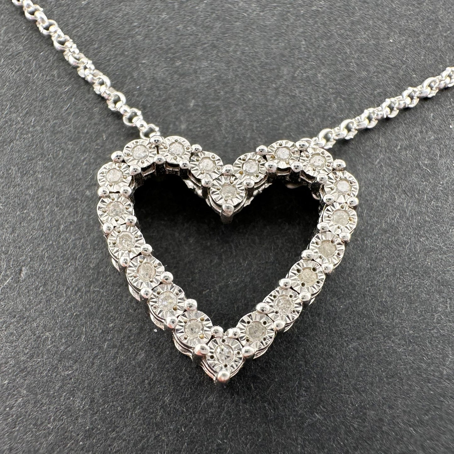 Beautiful Heart Necklace w Natural Diamonds in Illusion Settings