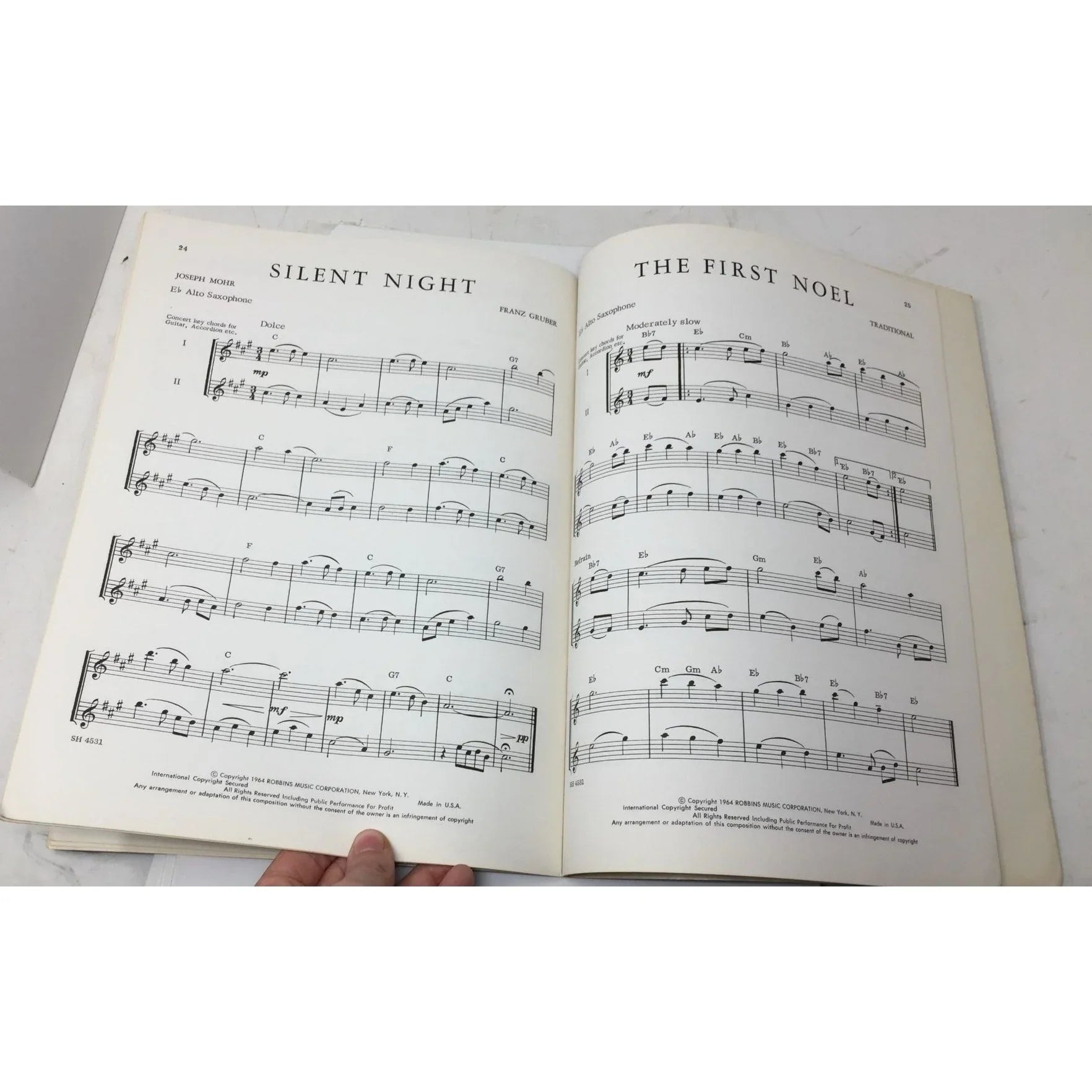 Easy Alto Saxophone Edition For Solo and Duet ''Joyful Christmas'' - A+ Stuff - SHEET MUSIC - A+ Stuff