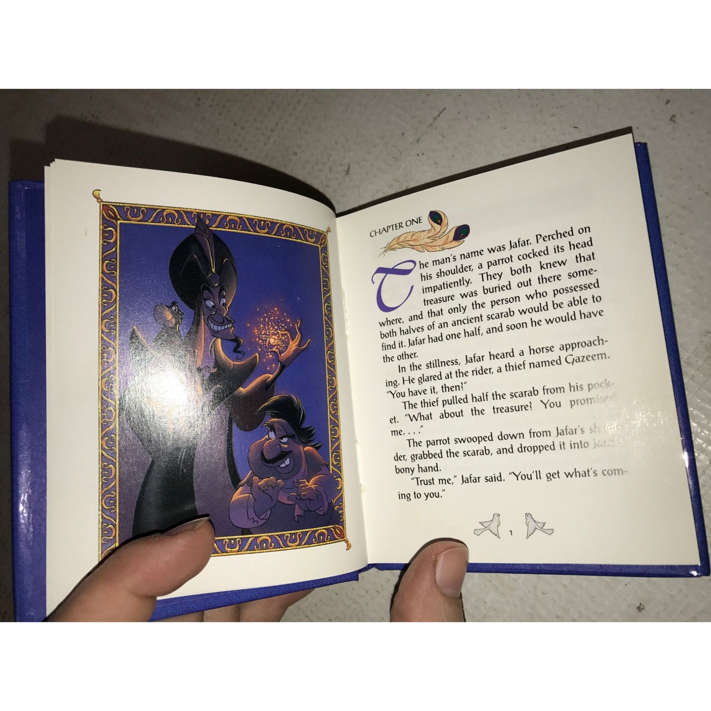 Disney's Aladdin Vintage 1996 Disney Press Miniature Book