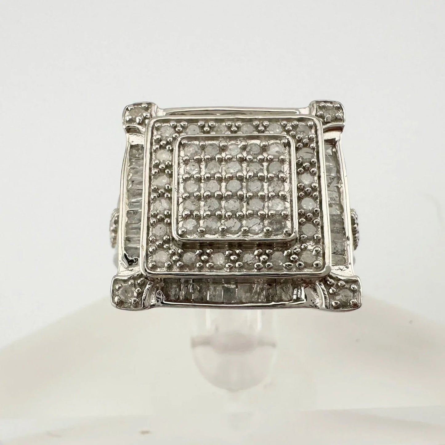 Elegant Princess Cut 1.00 Carat Diamond Ring - Size 7.25 - Unbranded - Ring - A+ Stuff