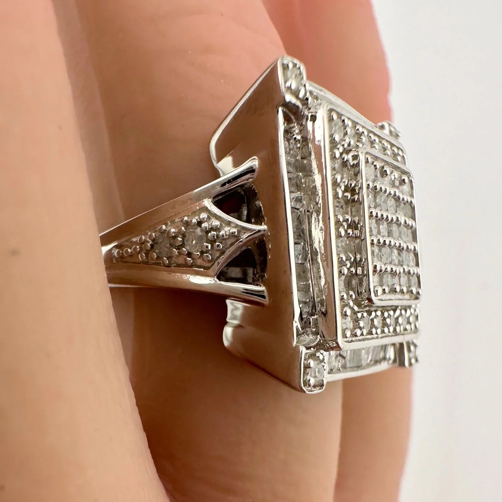 Elegant Princess Cut 1.00 Carat Diamond Ring - Size 7.25 - Unbranded - Ring - A+ Stuff