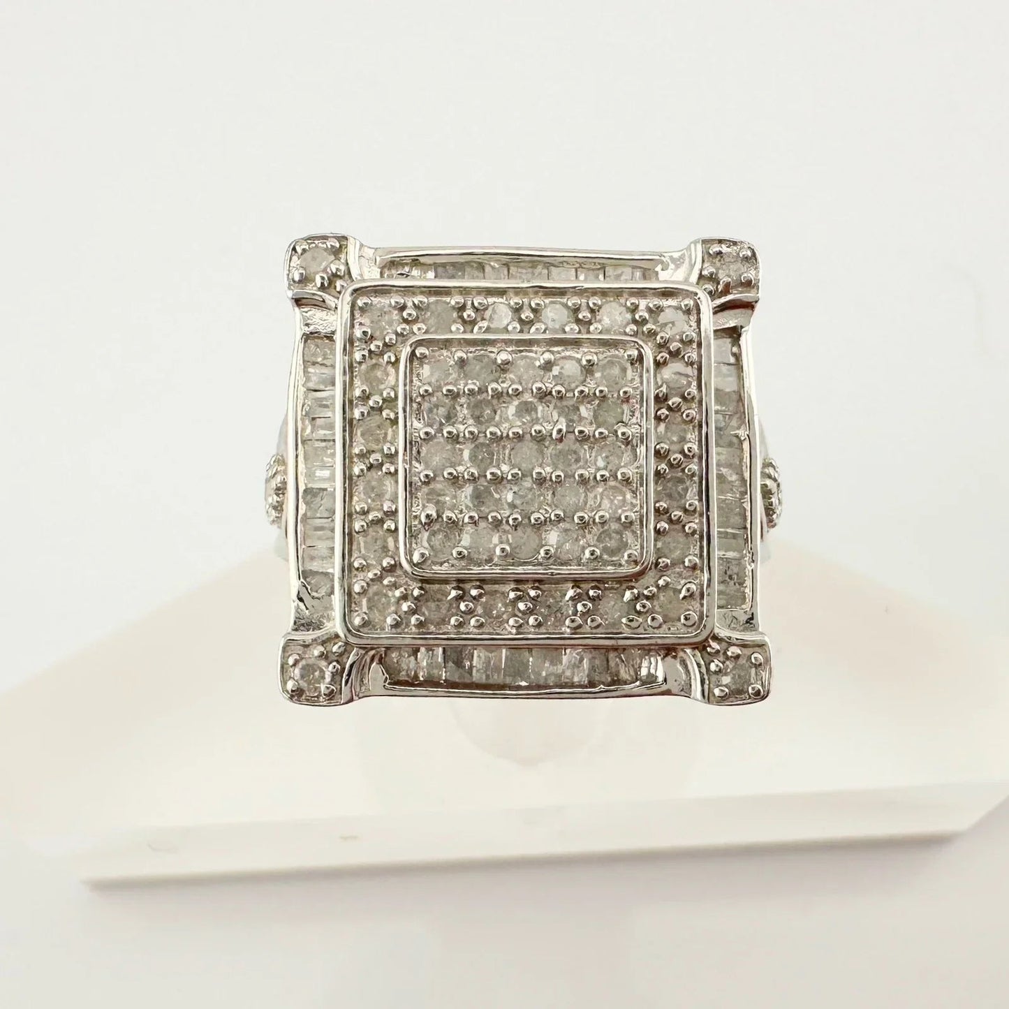 Elegant Princess Cut 1.00 Carat Diamond Ring - Size 7.25 - Unbranded - Ring - A+ Stuff