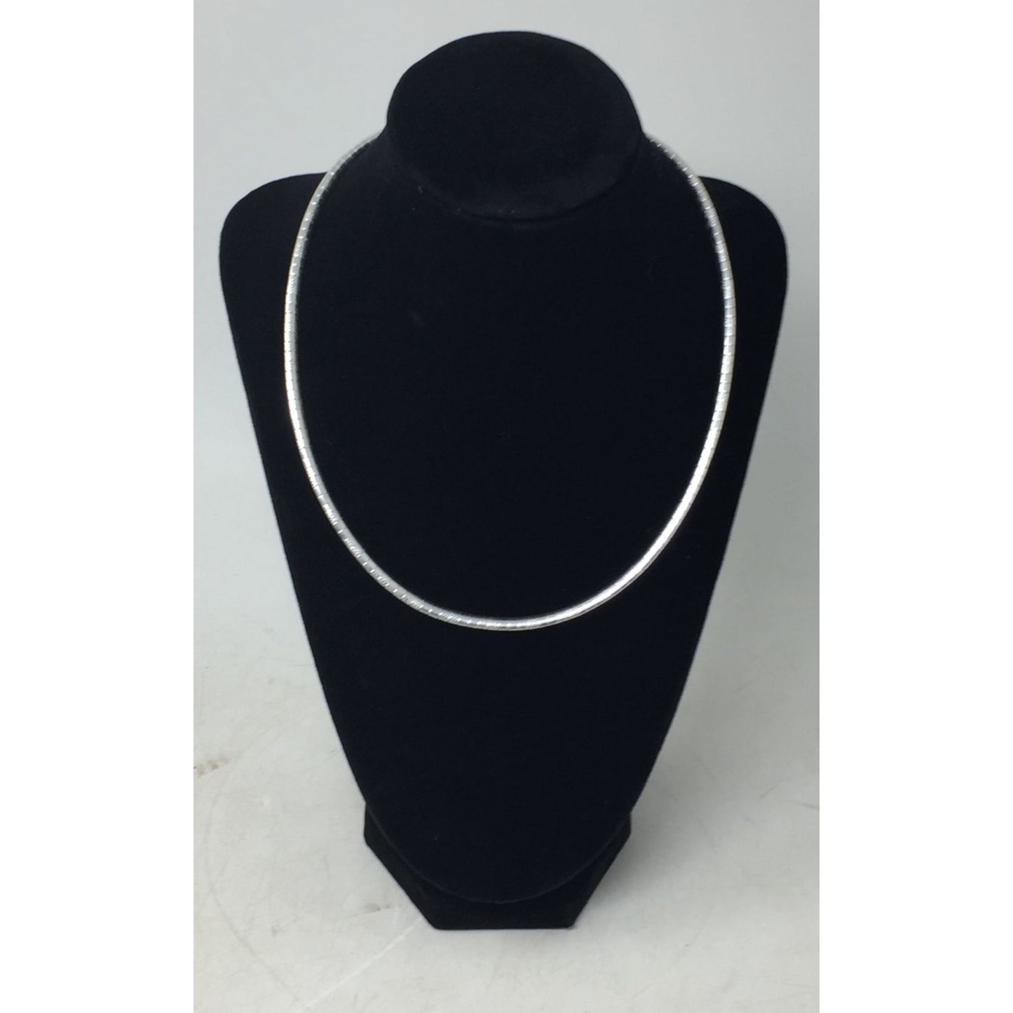 Women's Silver Tone Necklace