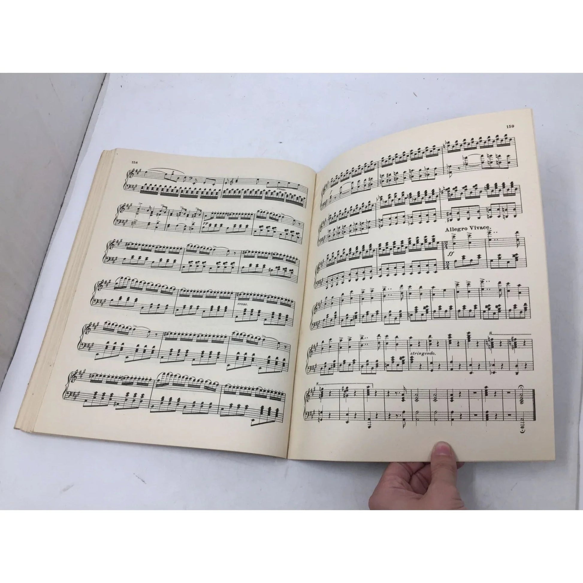 Everybody's Favorite Standard Overtunes for Piano Selected and Edited by Robert Marden - A+ Stuff - Sheet Music - A+ Stuff