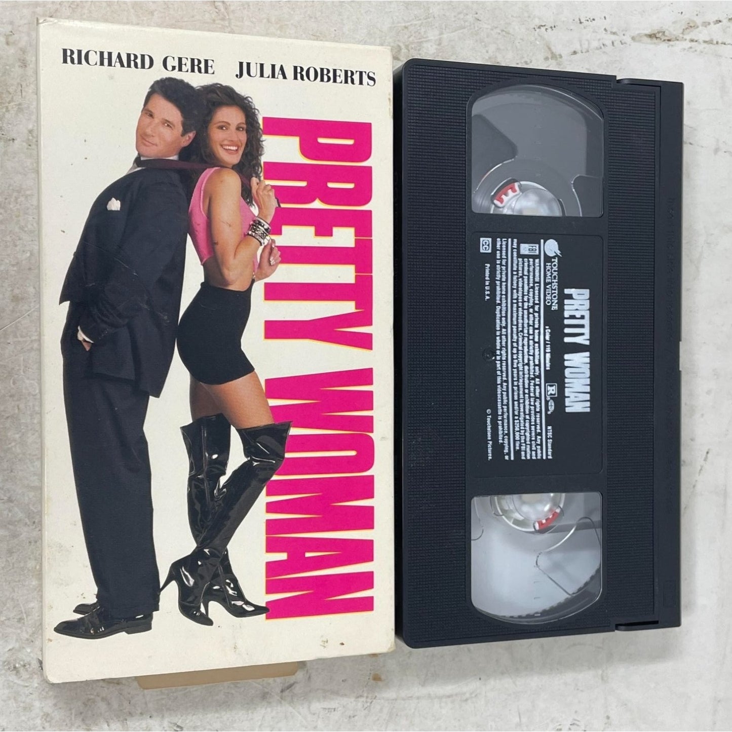 Pretty Woman VHS Movie Tape- Starring Julia Roberts/Richard Gere