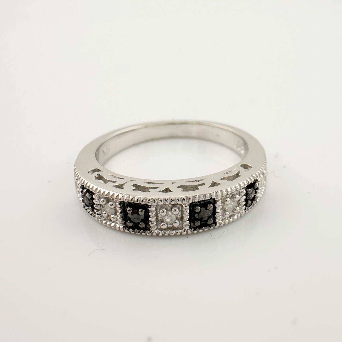 Natural Black and White Diamond Band Ring - size 7.25 --  A+ Stuff