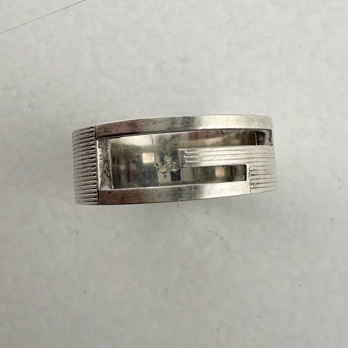 Gucci Abstract G Ring - Size 7.5