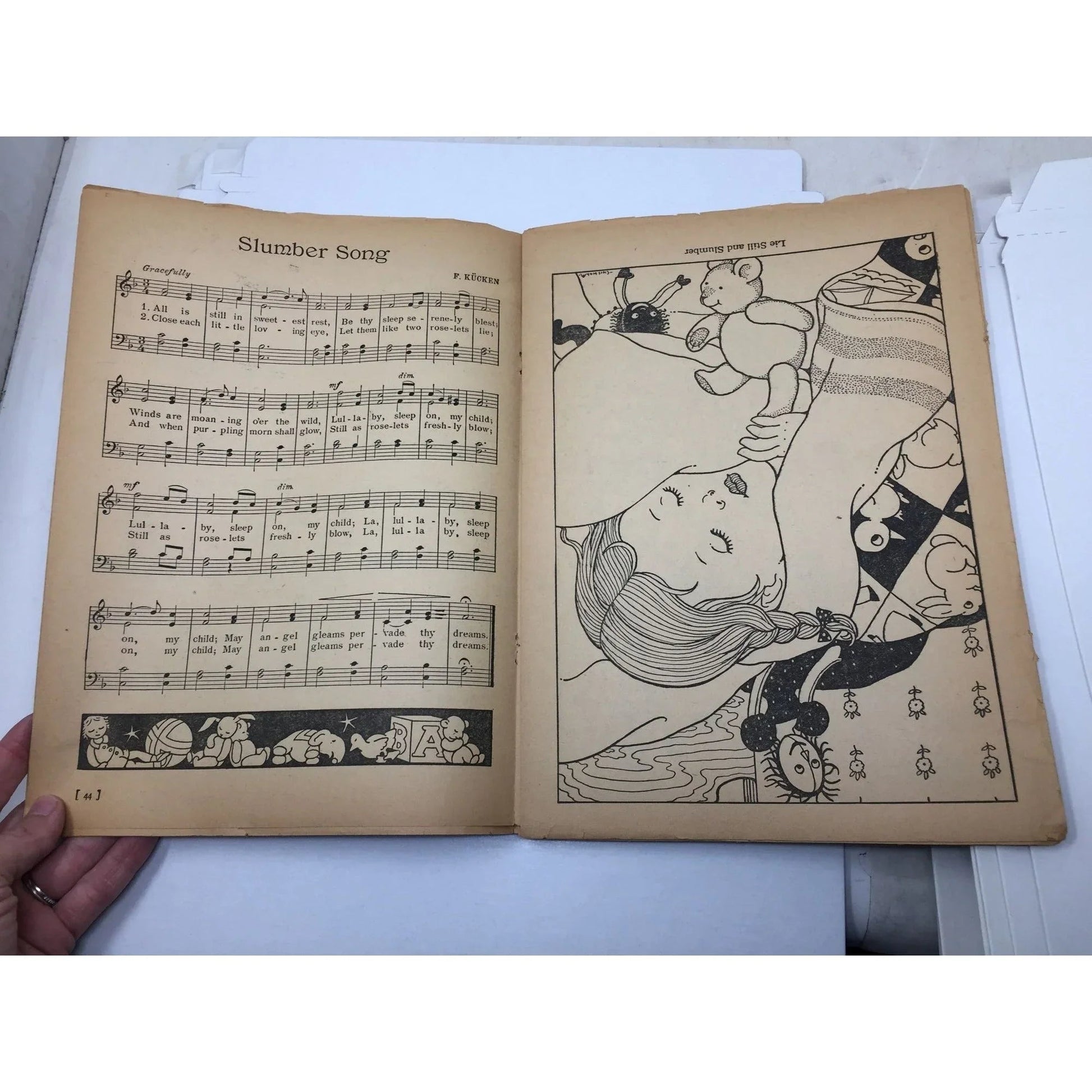 ''Favorite Nursery Songs'' by Jessie Carter and Christine Chrisholm - A+ Stuff - SHEET MUSIC - A+ Stuff
