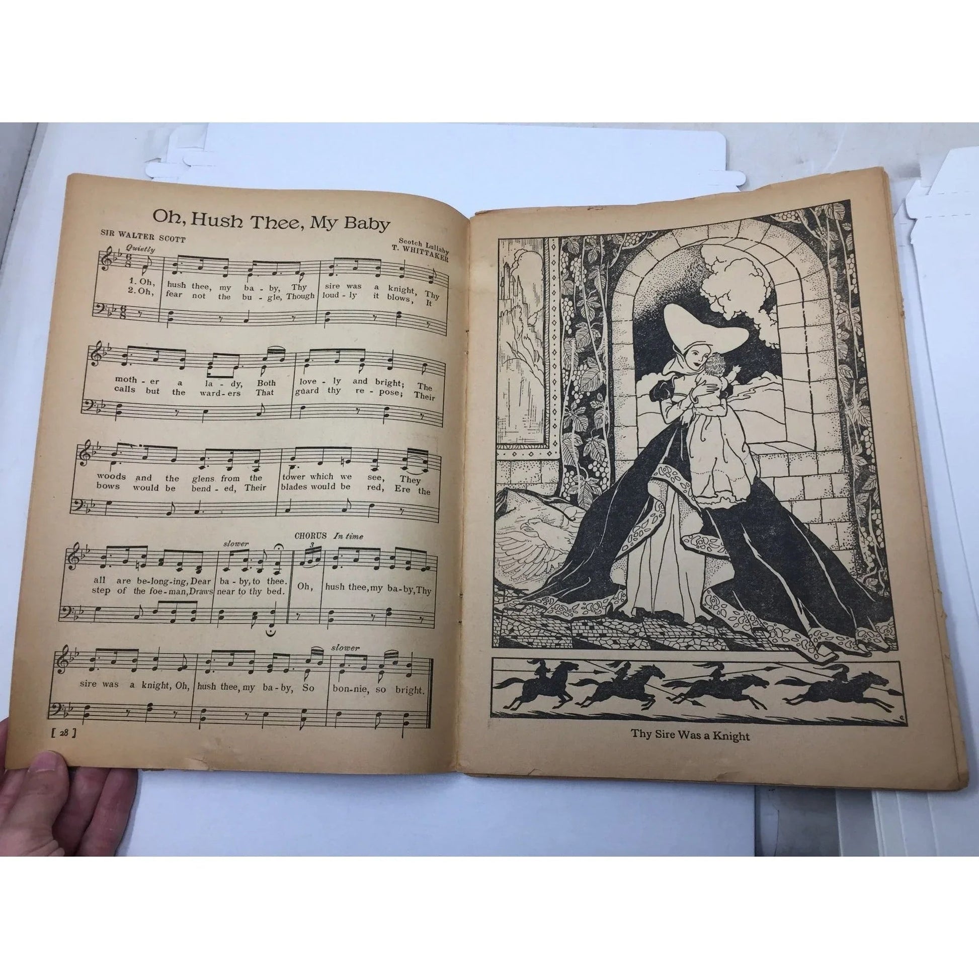 ''Favorite Nursery Songs'' by Jessie Carter and Christine Chrisholm - A+ Stuff - SHEET MUSIC - A+ Stuff