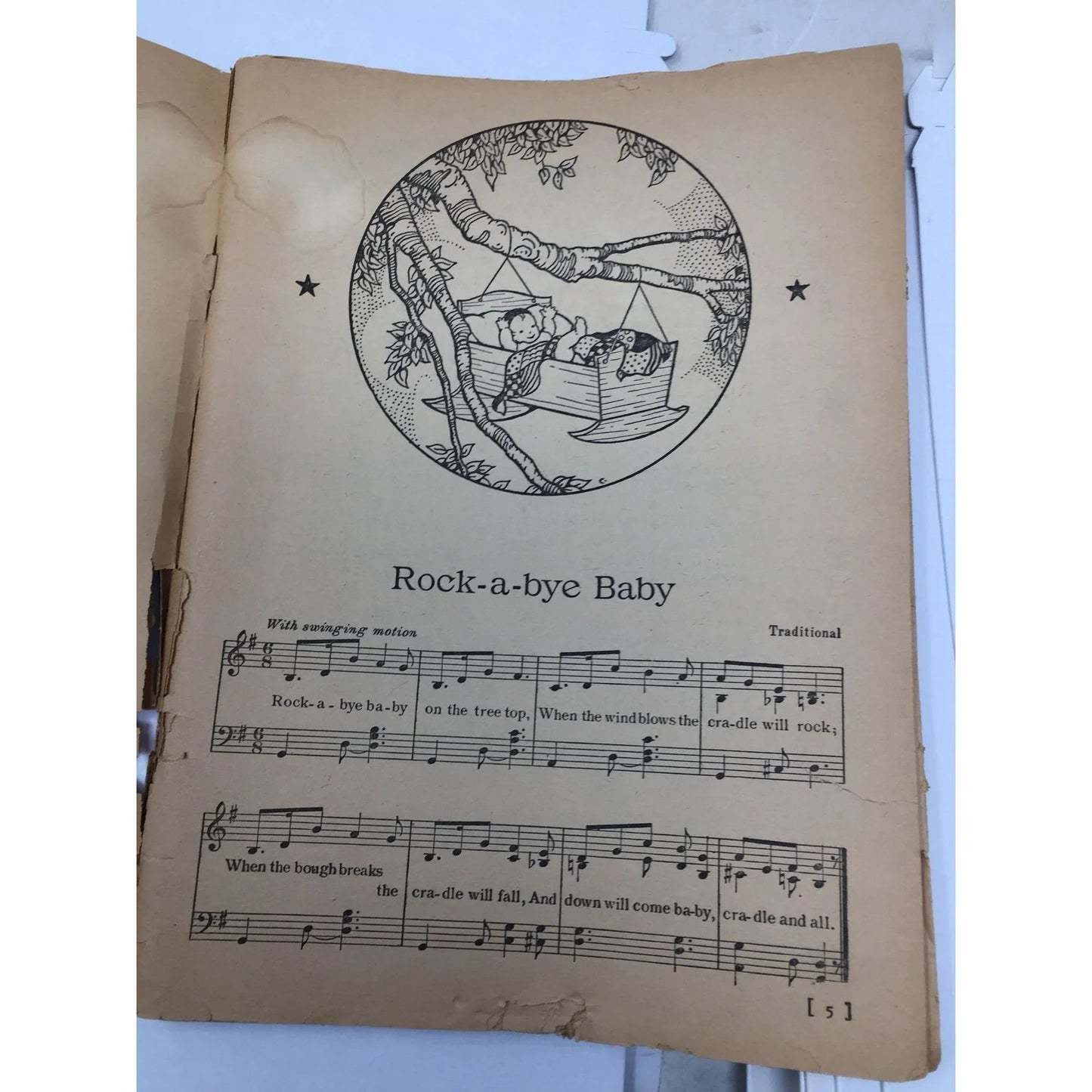 ''Favorite Nursery Songs'' by Jessie Carter and Christine Chrisholm - A+ Stuff - SHEET MUSIC - A+ Stuff