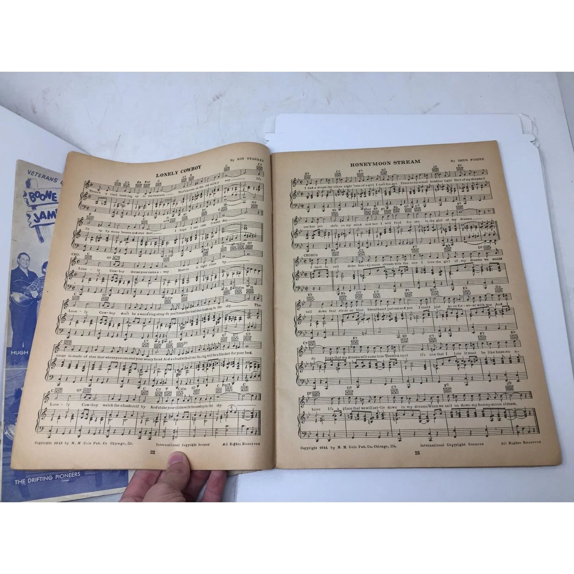 ''Favorite Songs of the WLW Boone County Jamboree'' Sheet Music Book - A+ Stuff - SHEET MUSIC - A+ Stuff