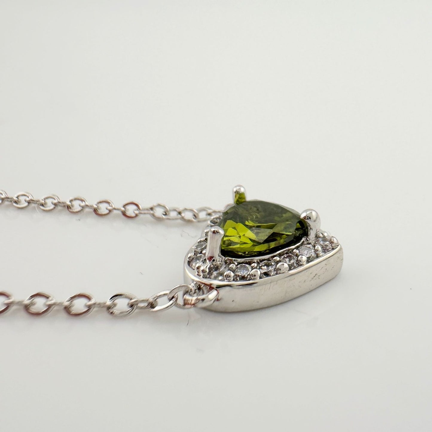 Beautiful Green Peridot Heart Necklace 18" Chain