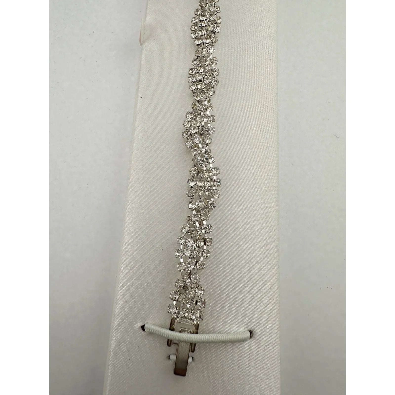 Friedman Jewelers Shimmering White Crystal Fashion Bracelet In Box - Friedman - Bracelet - A+ Stuff