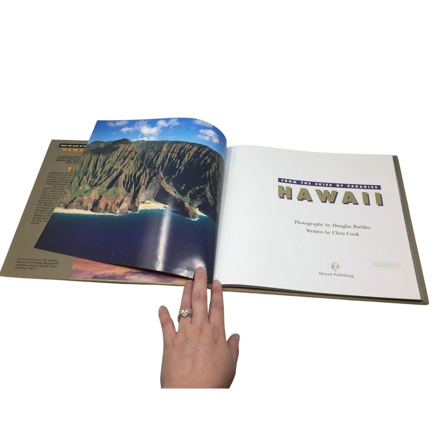 From the Skies of Paradise Hawaii by Douglas Peebles & Chris Cook - A+ Stuff - books - A+ Stuff