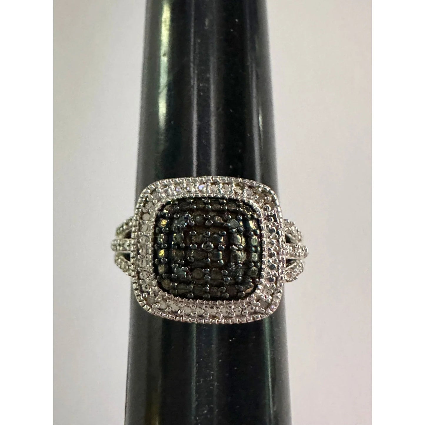 Genuine Deep Blue Diamond Ring Size 7 - Pretty Cushion Cut Diamond Accent - Unbranded - Ring - A+ Stuff