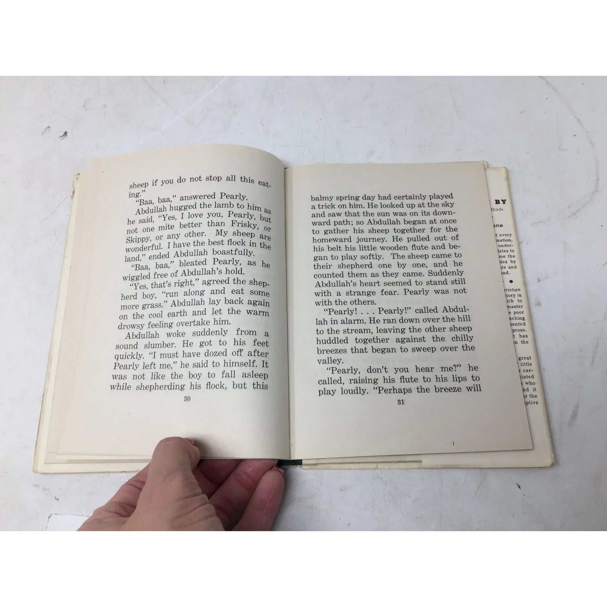 Gertrude D McKelvey's ''STORIES TO GROW ON'' Vintage 1947 Hardback Book - A+ Stuff - Books - A+ Stuff