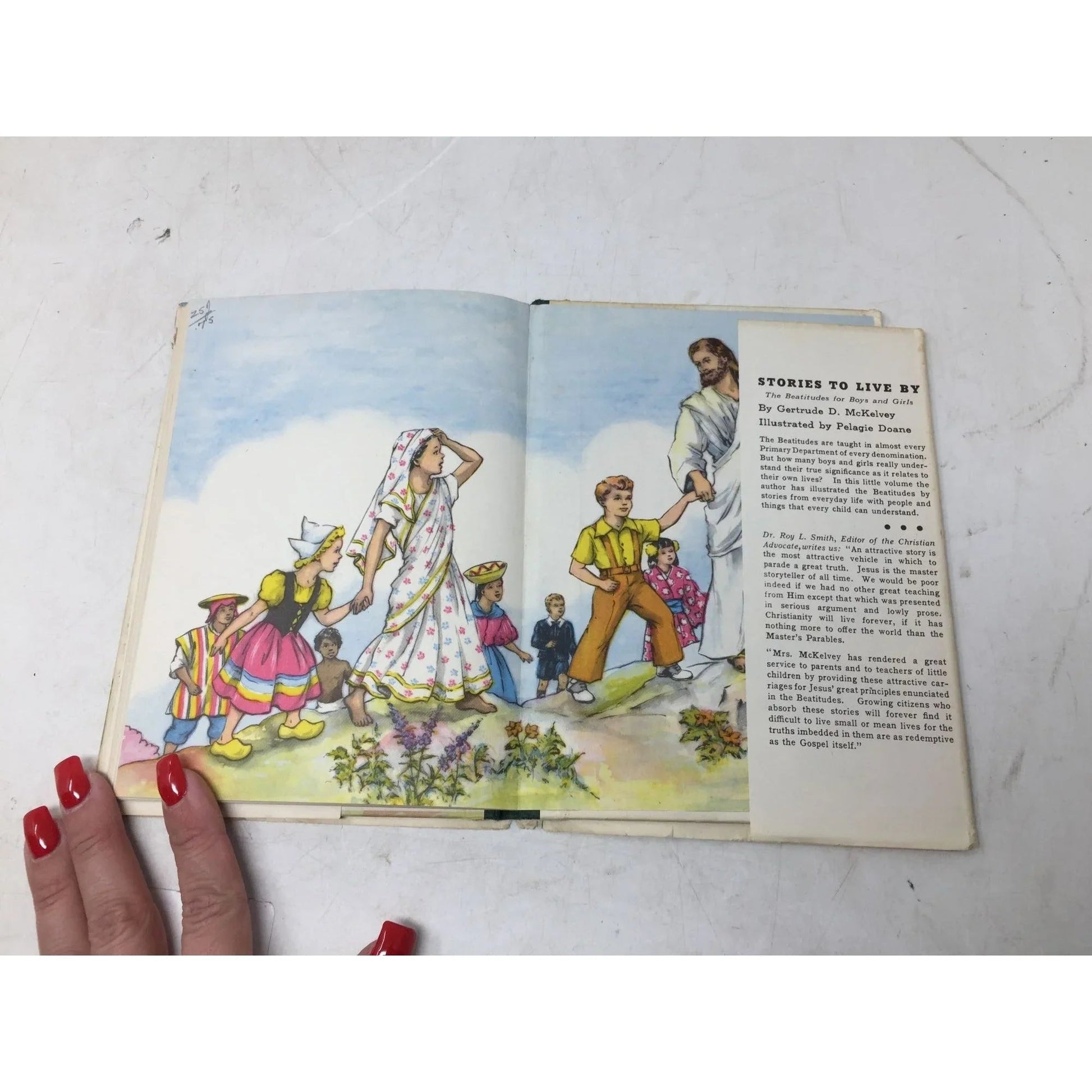 Gertrude D McKelvey's ''STORIES TO GROW ON'' Vintage 1947 Hardback Book - A+ Stuff - Books - A+ Stuff