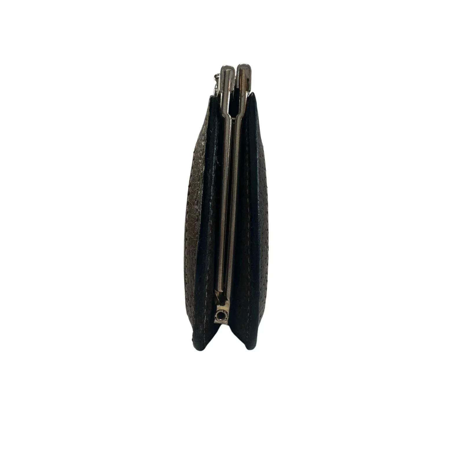 Gucci GG Kiss Lock Coin Pouch - Leather with Silver Hardware - Great Vintage Gucci Find! - Gucci - Coin Purse - A+ Stuff