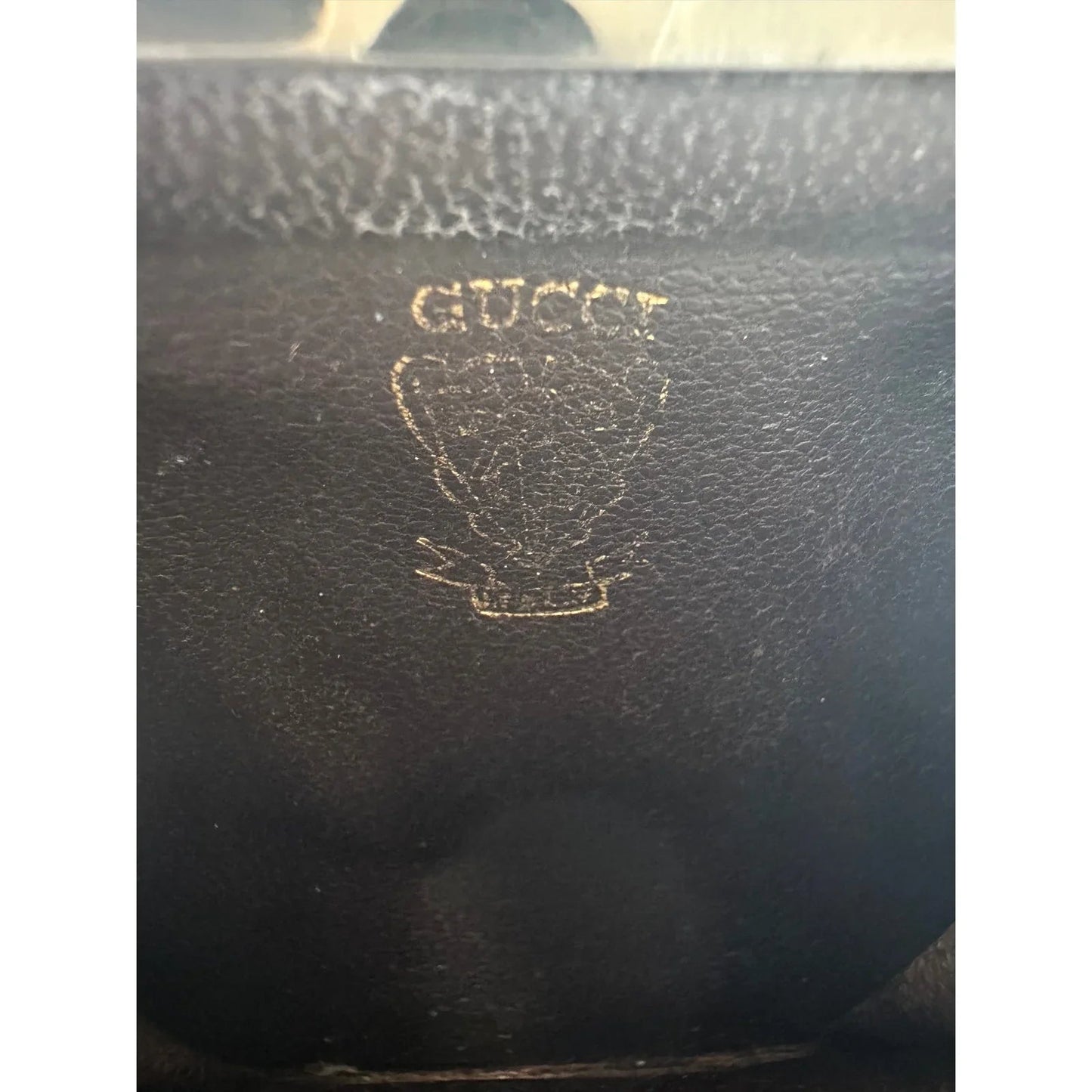 Gucci GG Kiss Lock Coin Pouch - Leather with Silver Hardware - Great Vintage Gucci Find! - Gucci - Coin Purse - A+ Stuff