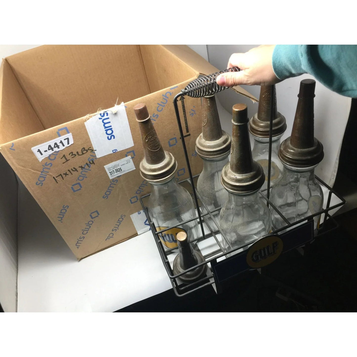 GULF Oil Glass Bottles with Metal Carrier (5 bottles, 6 lids) - GULF - Automobilia - A+ Stuff