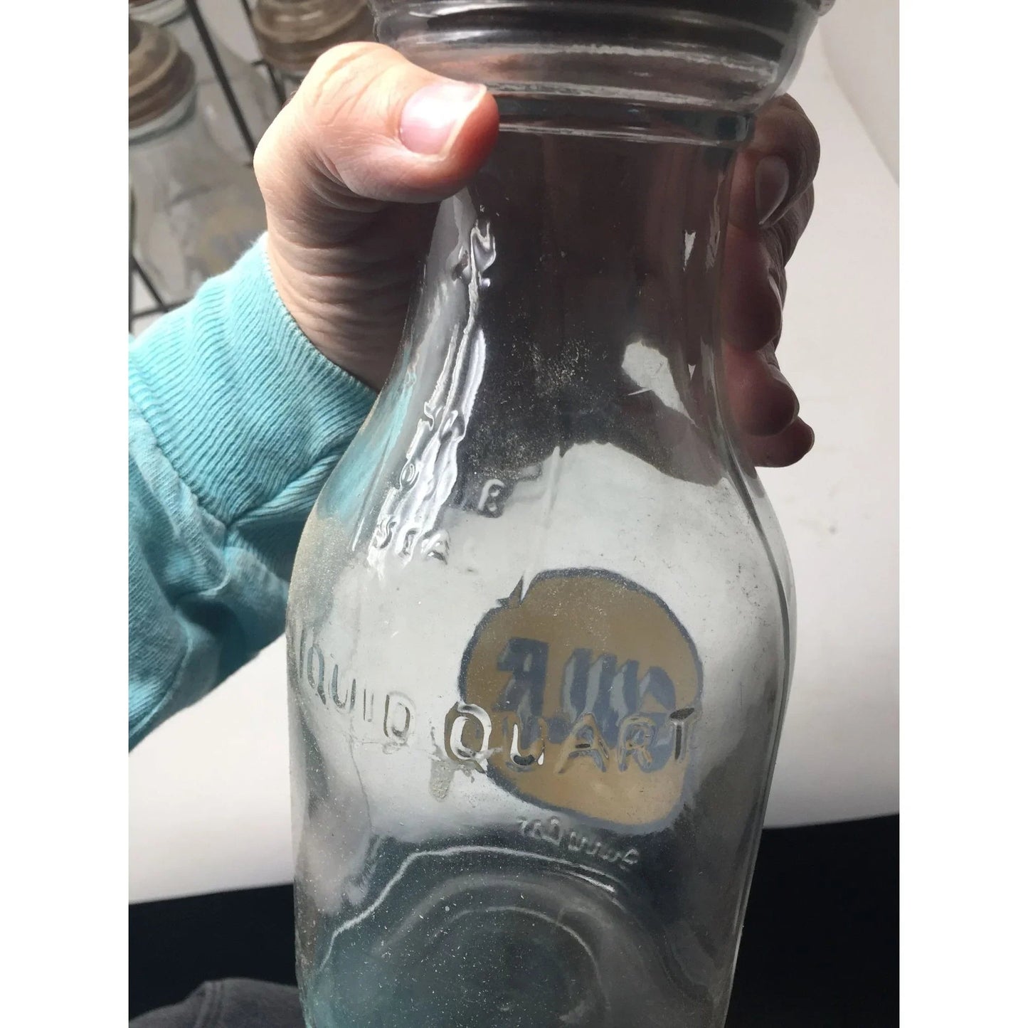 GULF Oil Glass Bottles with Metal Carrier (5 bottles, 6 lids) - GULF - Automobilia - A+ Stuff