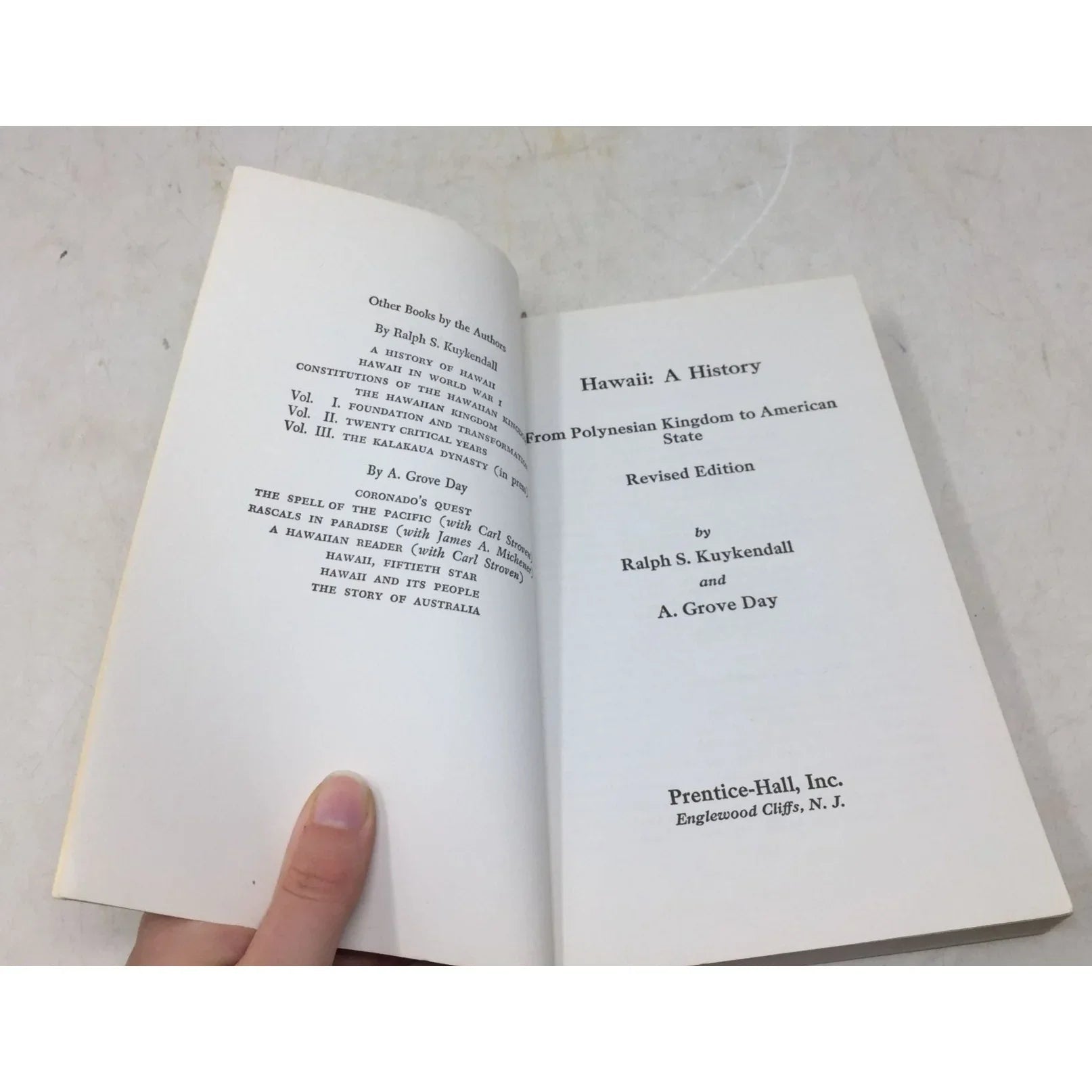 Hawaii: A History - unbranded - Vintage Books - A+ Stuff