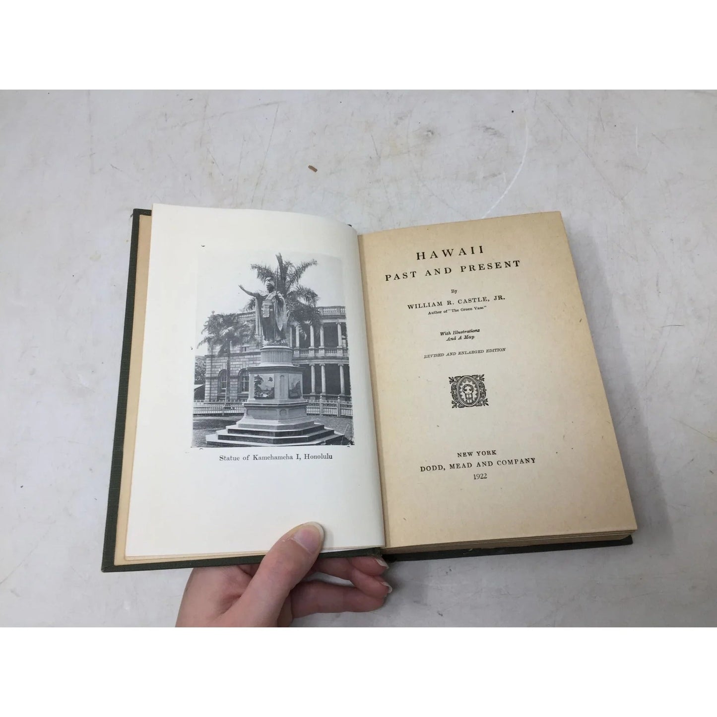 ''HAWAII PAST & PRESENT'' BY WILLIAM R CASTLE JR - A+ Stuff - books - A+ Stuff