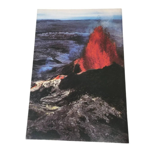 Hawaii's Volcanoes: Legends and Facts by Joe Bellis. - unbranded - Books - A+ Stuff