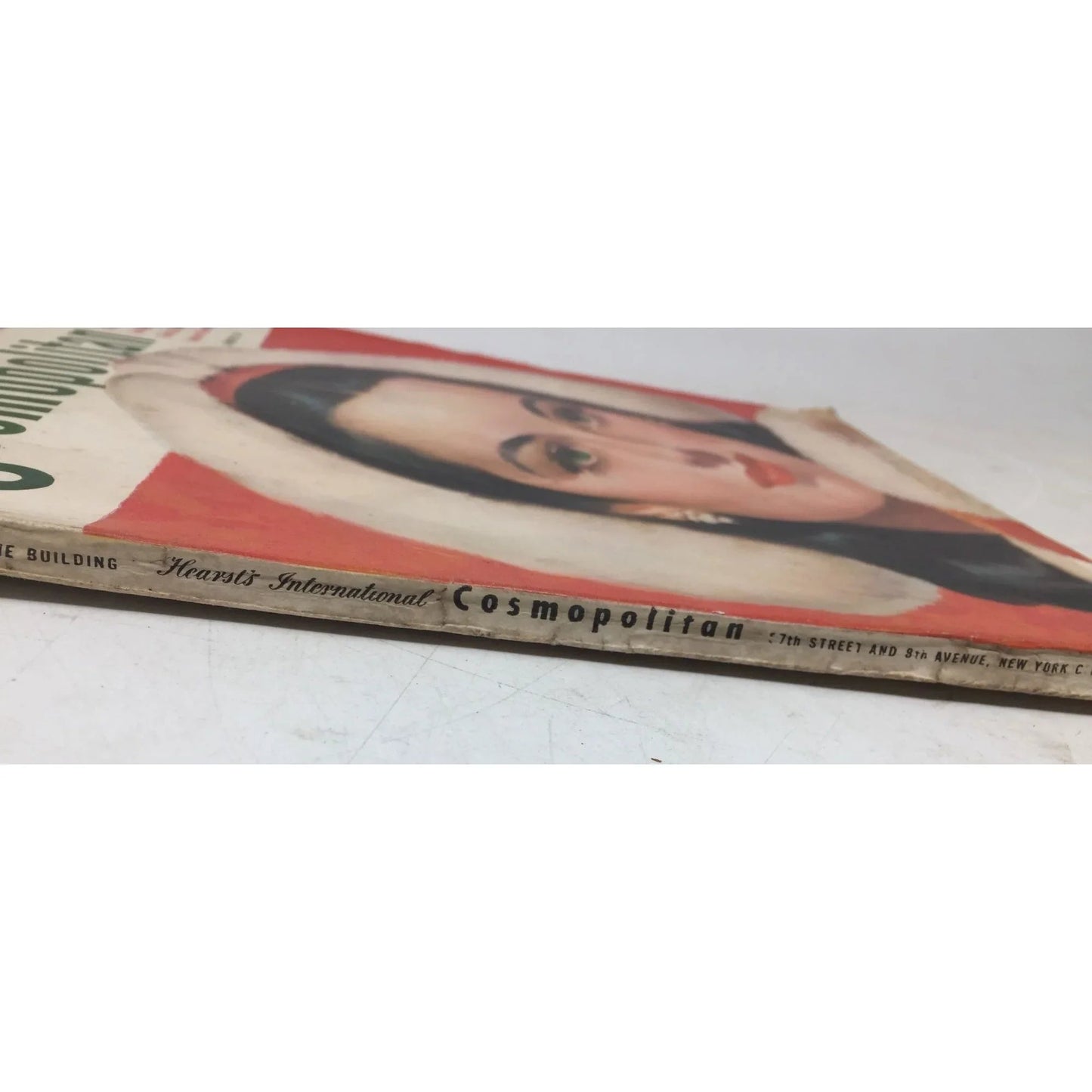 Hearst's International Cosmopolitan Vintage Magazine (Jan 1944) - A+ Stuff - Magazines - A+ Stuff