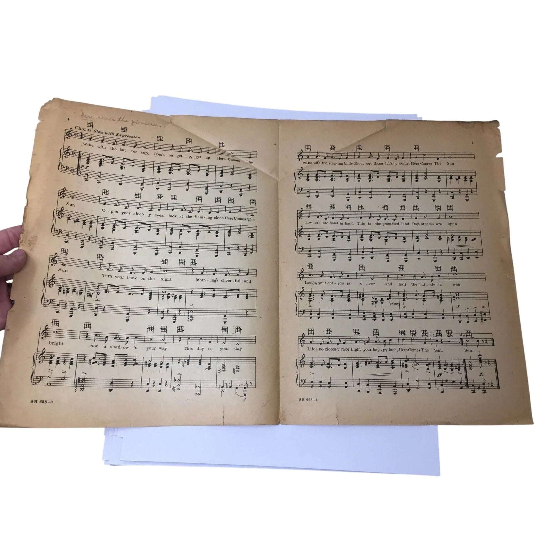 Here Comes the Sun by Arthur Freed and Harry Woods - A+ Stuff - Sheet Music - A+ Stuff