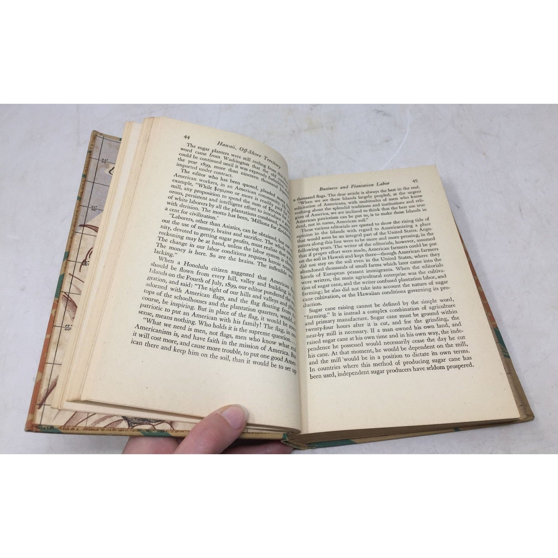 Antique Hard Cover Copy of "Hawaii, Off-Shore Territory" by Helen Gay Pratt unbranded  A+ Stuff Vintage Books