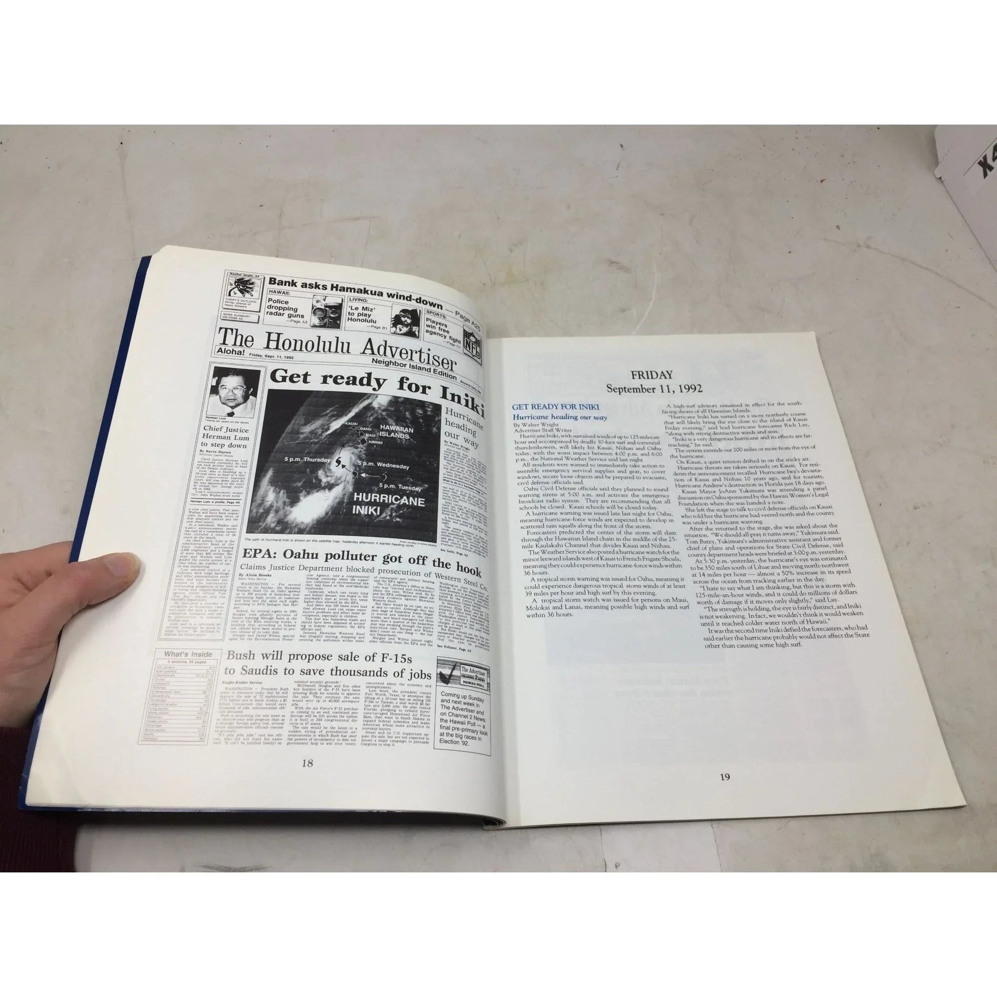 Hurricane Iniki by The Honolulu Advertiser Paperback Book - A+ Stuff - Books - A+ Stuff