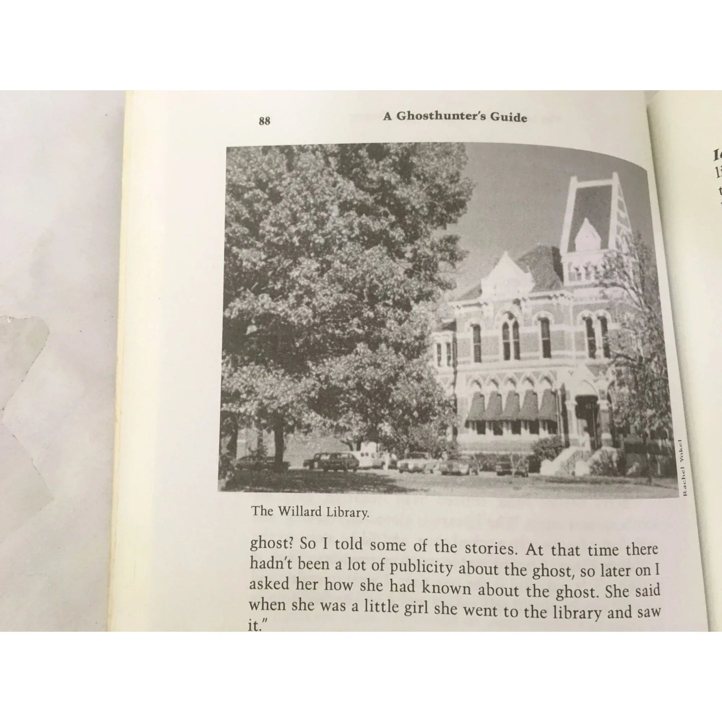 A Ghosthunter's Guide: To Haunted Landmarks, Parks, Churches, and Other Public Places - A+ Stuff