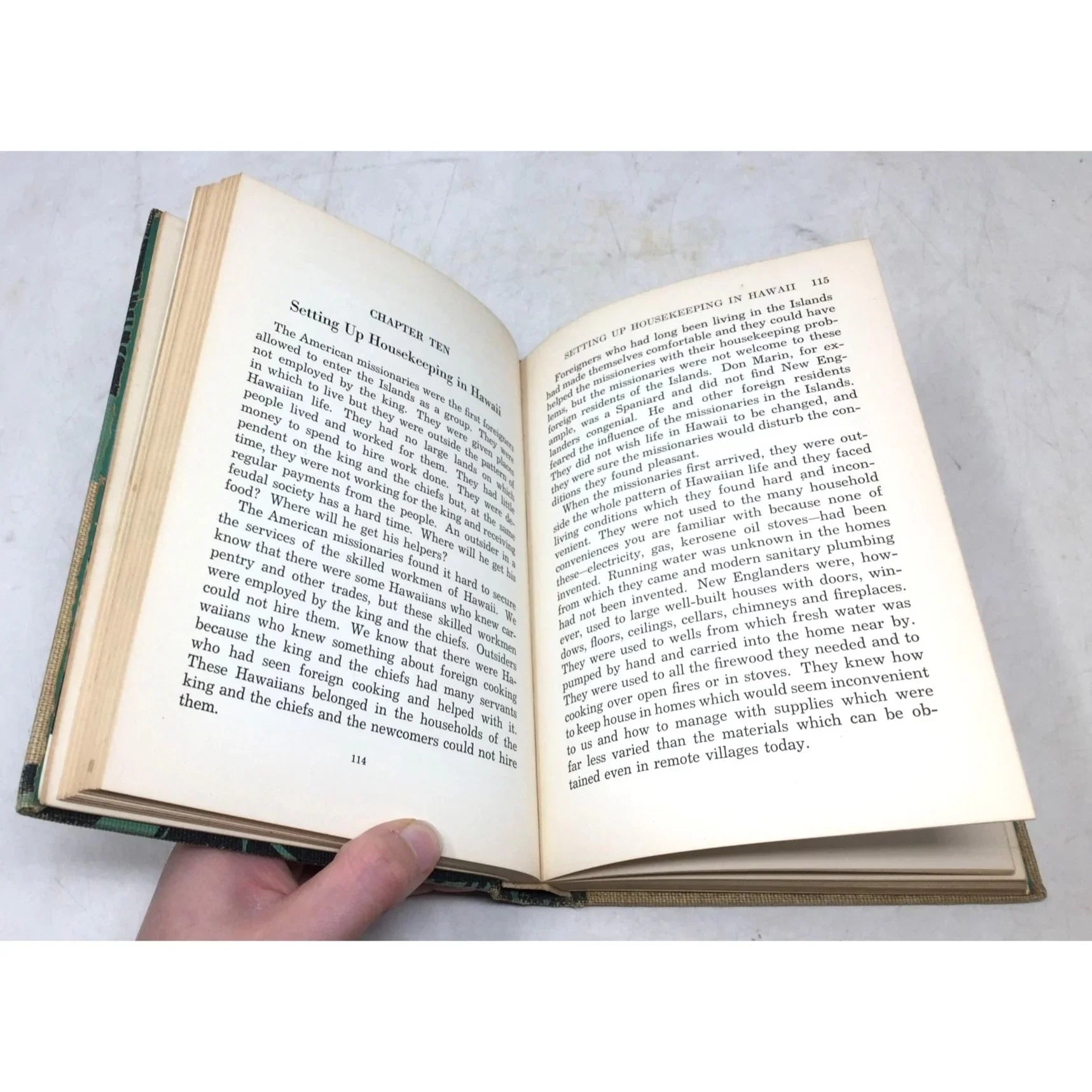 In Hawaii: A Hundred Years - unbranded - Antique Books - A+ Stuff