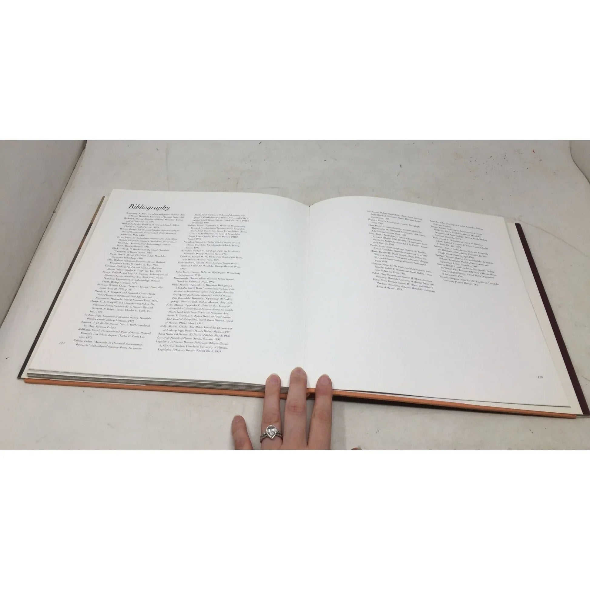 In the Lee of Hualalai: Historic Kaʻūpūlehu by Jocelyn K. Fujii - A+ Stuff - books - A+ Stuff