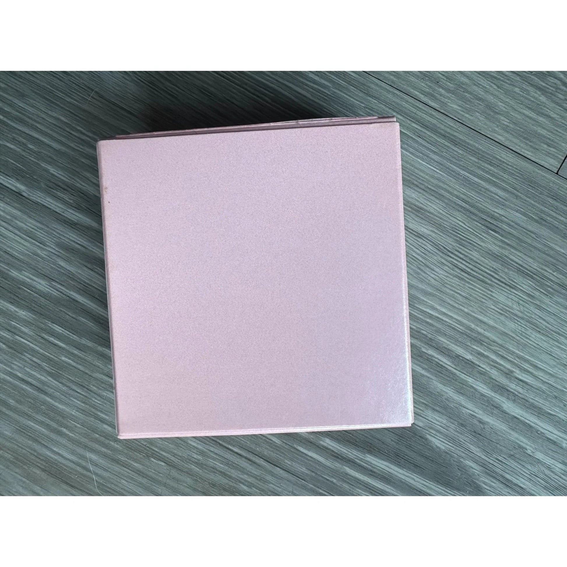 Jeffree Star Cosmetics MAGIC STAR™ SETTING POWDER Luminous SUEDE - Jeffree Star Cosmetics - Make up - A+ Stuff